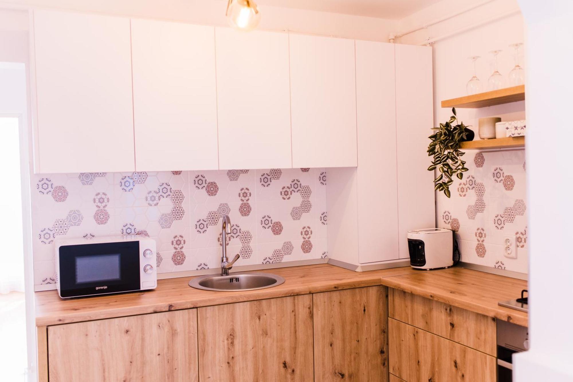 Riverside White Apartment Satu Mare Ngoại thất bức ảnh